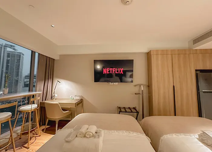 Apartment Rockwell View Twin With Free Wifi Pool & Gym